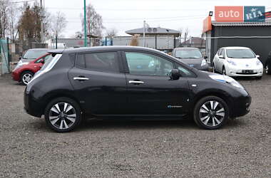 Хэтчбек Nissan Leaf 2015 в 