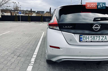 Хетчбек Nissan Leaf 2022 в Одесі