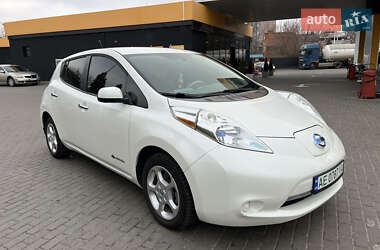 Хетчбек Nissan Leaf 2013 в Дніпрі