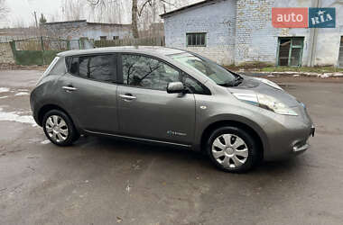 Хетчбек Nissan Leaf 2014 в Радивиліві