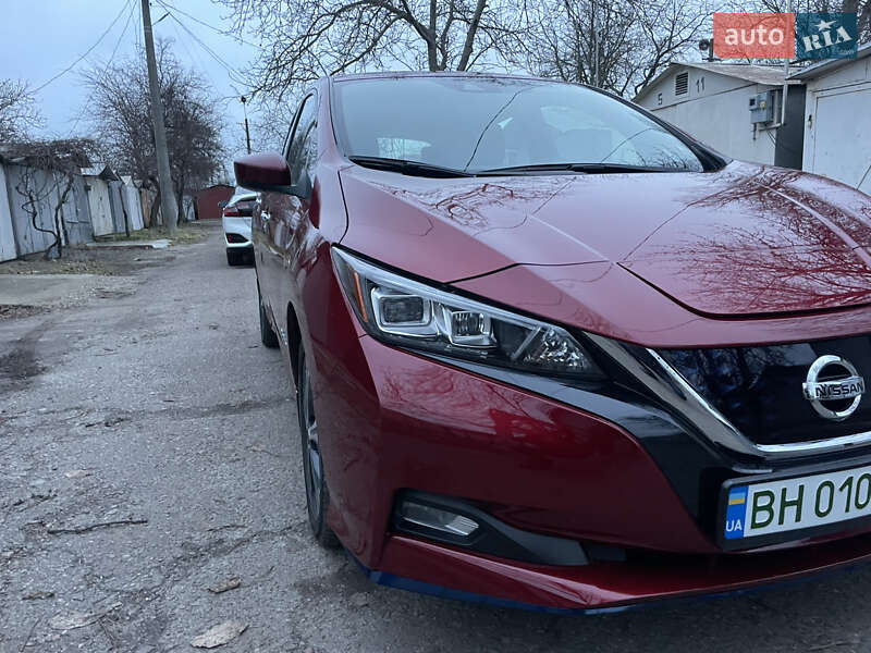 Хэтчбек Nissan Leaf 2019 в Одессе