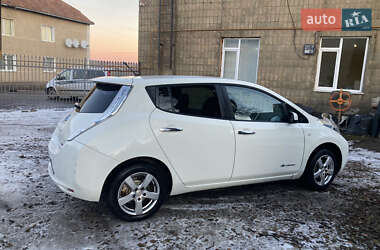 Хетчбек Nissan Leaf 2014 в 