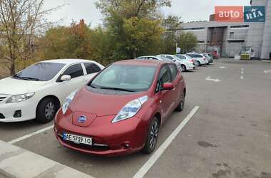 Хетчбек Nissan Leaf 2012 в Дніпрі