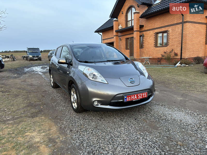 Хетчбек Nissan Leaf 2015 в Луцьку