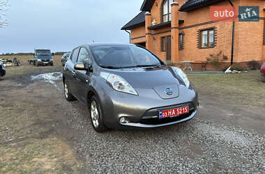 Хетчбек Nissan Leaf 2015 в Луцьку