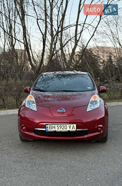 Хетчбек Nissan Leaf 2013 в Одесі