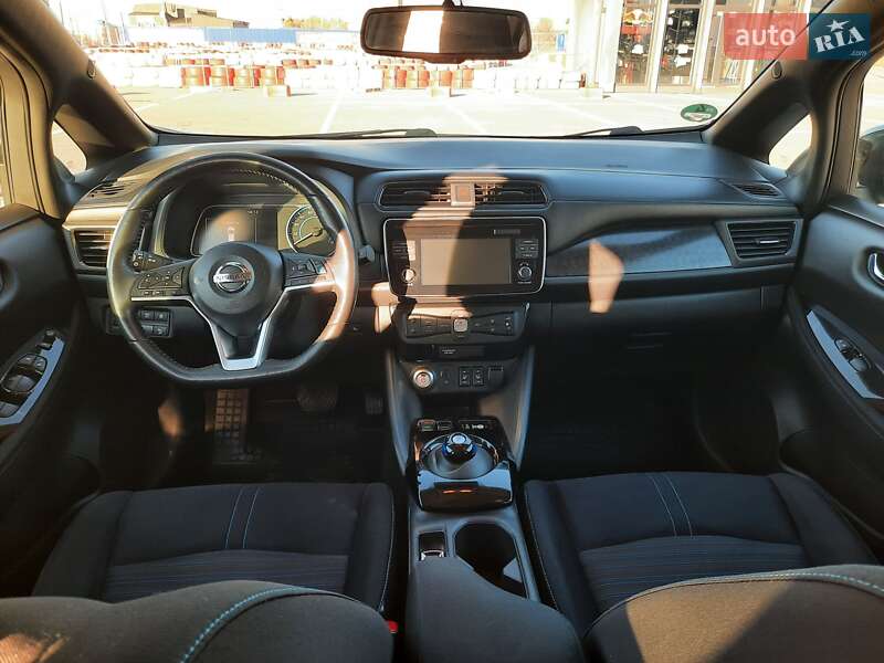 Хэтчбек Nissan Leaf 2018 в Виннице