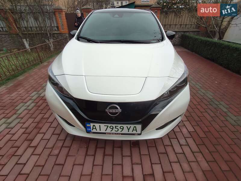 Хэтчбек Nissan Leaf 2023 в Белой Церкви