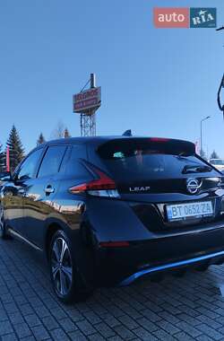 Хетчбек Nissan Leaf 2018 в 