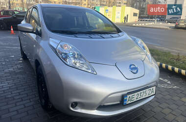 Хетчбек Nissan Leaf 2017 в Дніпрі