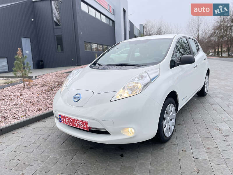 Хетчбек Nissan Leaf 2016 в Рівному