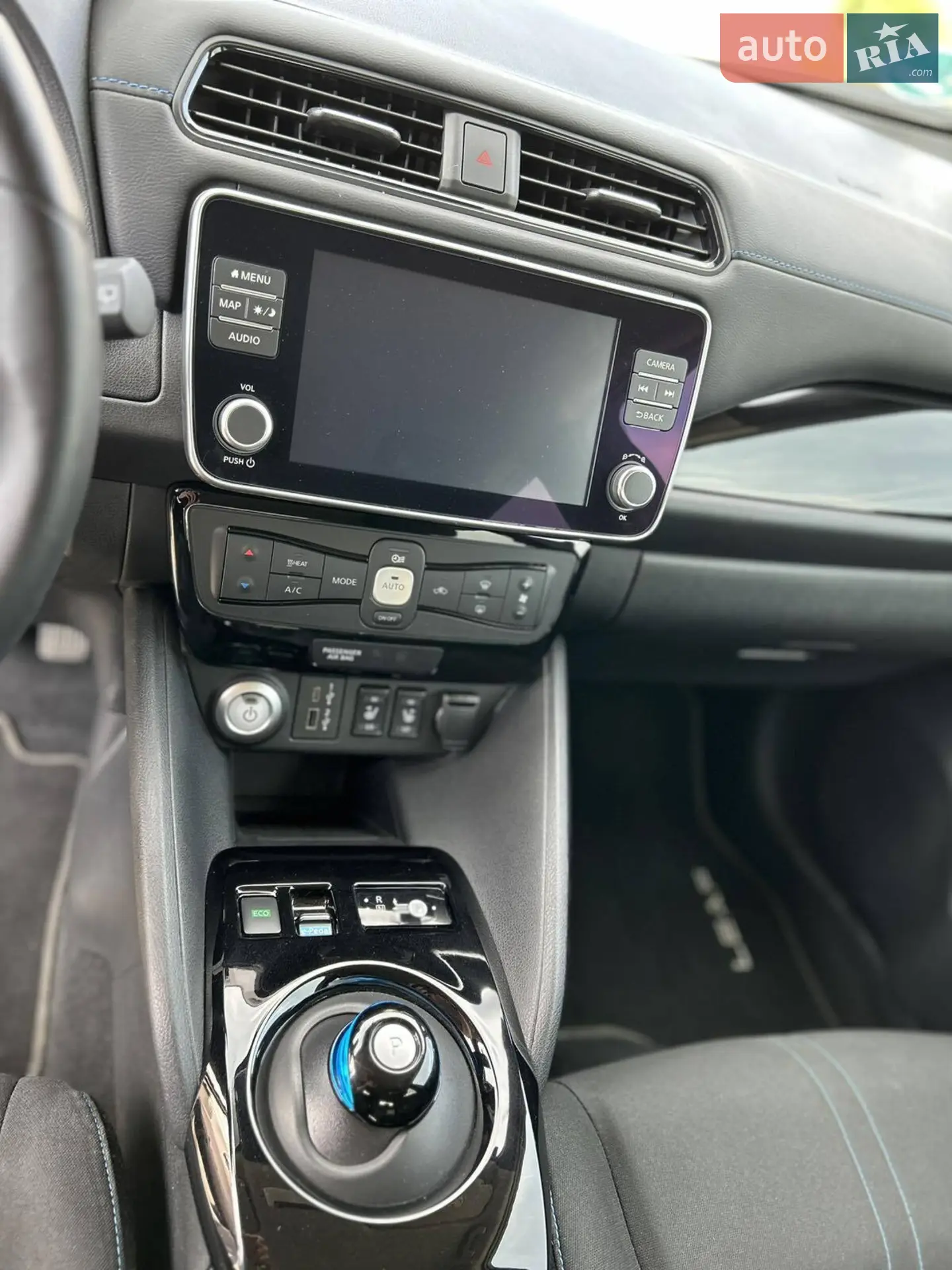 2022 Nissan Leaf - мініатюра 11