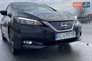 Хэтчбек Nissan Leaf 2018 в 