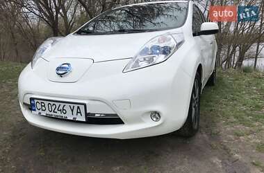 Хэтчбек Nissan Leaf 2015 в Чернигове