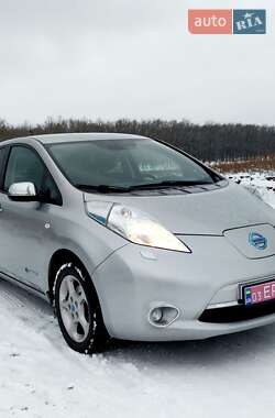 Хэтчбек Nissan Leaf 2014 в Луцке