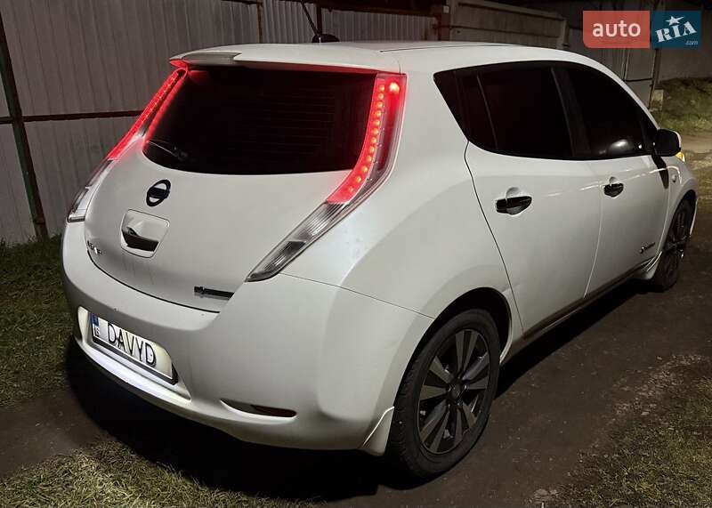 Nissan Leaf 2015