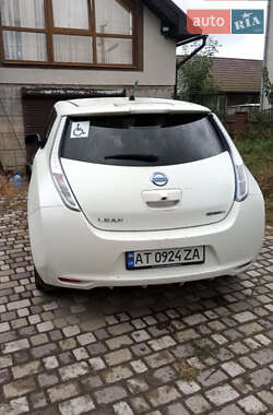 Хетчбек Nissan Leaf 2012 в Івано-Франківську