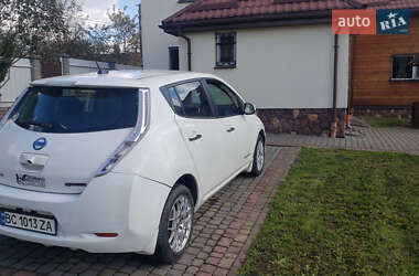 Хэтчбек Nissan Leaf 2014 в Львове