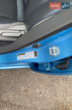 Хэтчбек Nissan Leaf 2015 в 