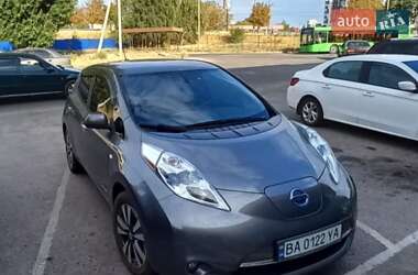 Хетчбек Nissan Leaf 2014 в Кропивницькому