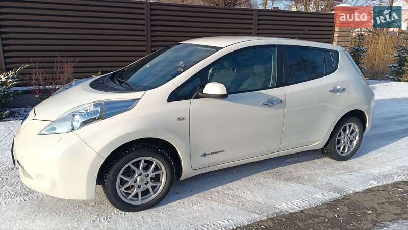 Хетчбек Nissan Leaf 2014 в Луцьку