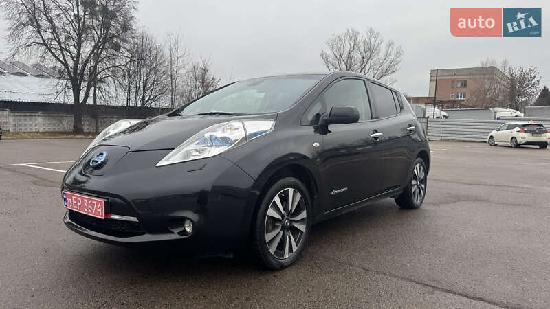 Хетчбек Nissan Leaf 2015 в Рівному