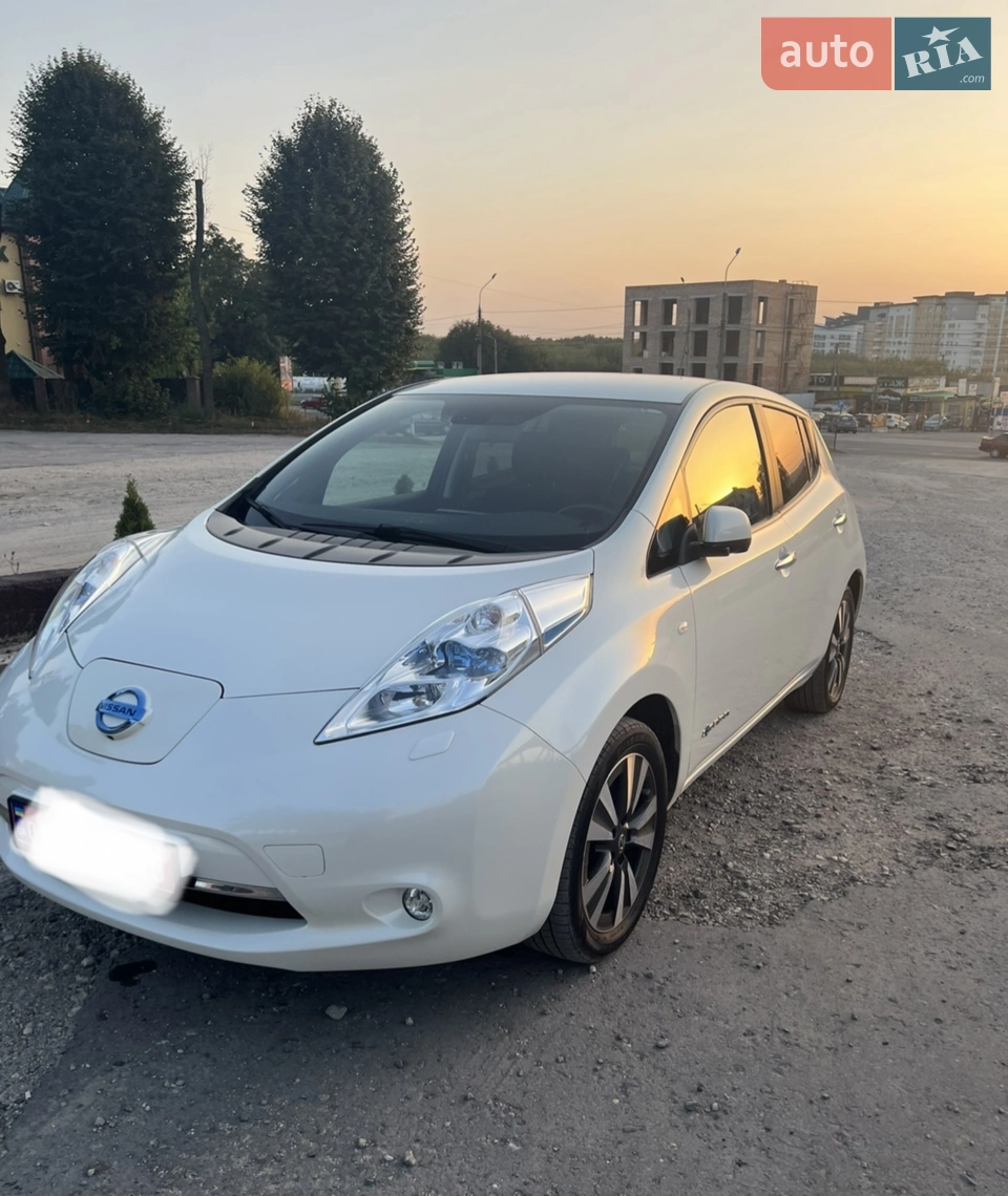 2017 Nissan Leaf - мініатюра 30