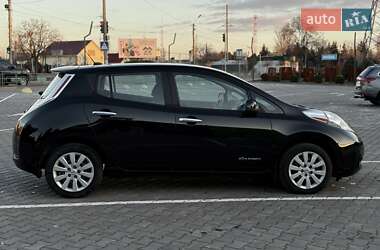 Хетчбек Nissan Leaf 2014 в 