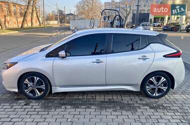 Хэтчбек Nissan Leaf 2020 в 