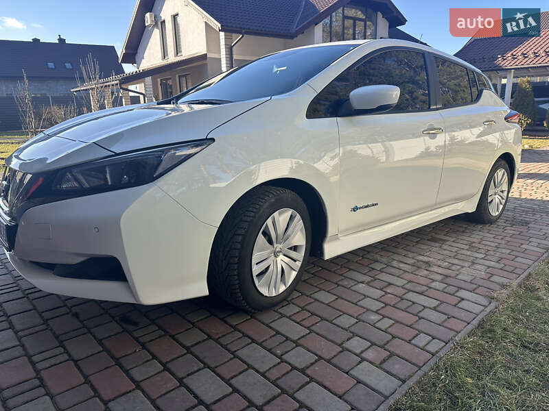 Хетчбек Nissan Leaf 2018 в Житомирі
