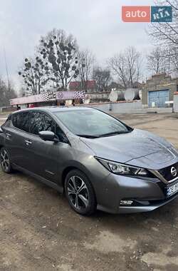 Хэтчбек Nissan Leaf 2018 в Черновцах