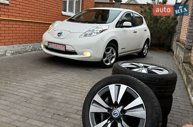 Хетчбек Nissan Leaf 2015 в Вінниці