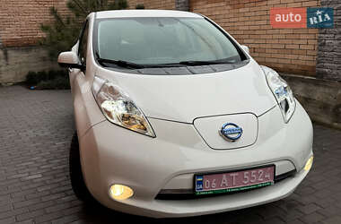 Хетчбек Nissan Leaf 2015 в Вінниці