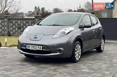 Хэтчбек Nissan Leaf 2014 в Ровно