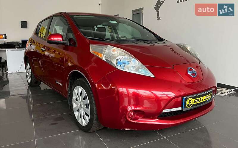 Хетчбек Nissan Leaf 2013 в Червонограді