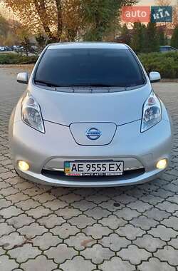 Хэтчбек Nissan Leaf 2016 в Павлограде