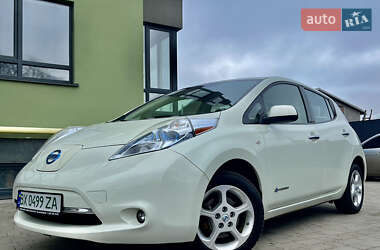 Хэтчбек Nissan Leaf 2012 в Хмельницком