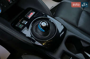 Хэтчбек Nissan Leaf 2018 в 