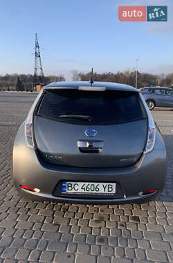 Хэтчбек Nissan Leaf 2015 в Львове