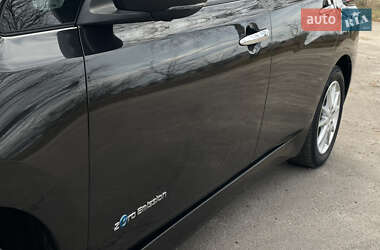 Хэтчбек Nissan Leaf 2018 в 