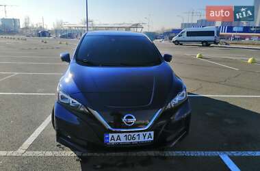 Хэтчбек Nissan Leaf 2017 в Киеве