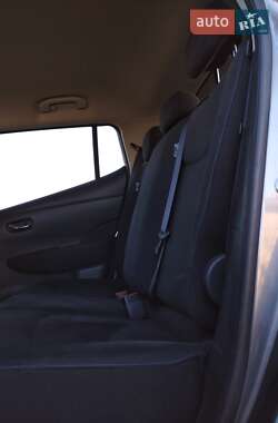 Хэтчбек Nissan Leaf 2014 в 