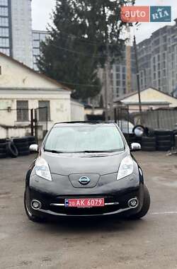 Хетчбек Nissan Leaf 2013 в Кам'янець-Подільському