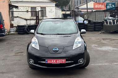 Хетчбек Nissan Leaf 2013 в Кам'янець-Подільському