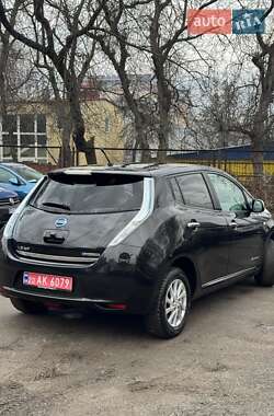 Хетчбек Nissan Leaf 2013 в Кам'янець-Подільському