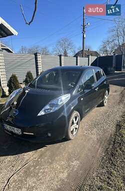 Хетчбек Nissan Leaf 2012 в Стрию