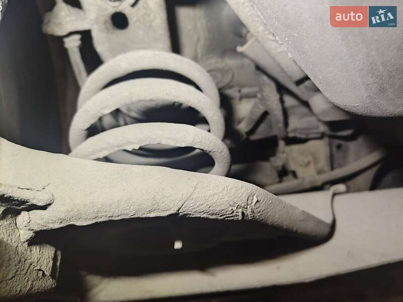 Хэтчбек Nissan Leaf 2012 в Виннице