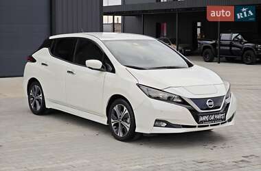 Хетчбек Nissan Leaf 2020 в 