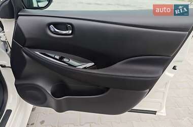 Хетчбек Nissan Leaf 2020 в 