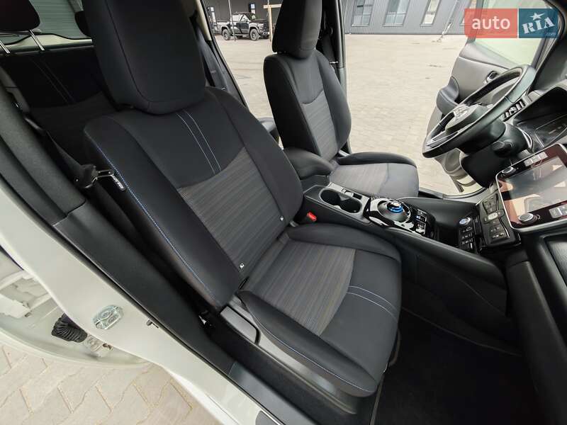 Хэтчбек Nissan Leaf 2020 в Дубно
